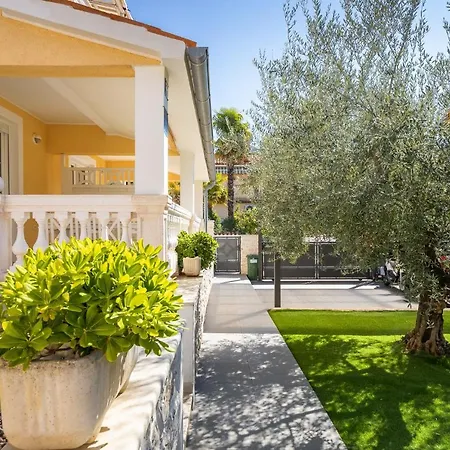 Villa Opatic Porec Exterior photo